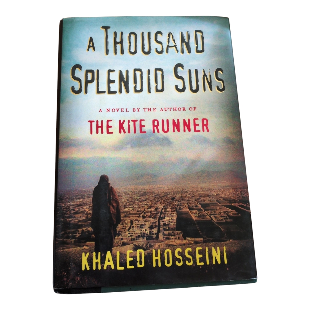 A Thousand Splendid Suns Hardcover Book EUC